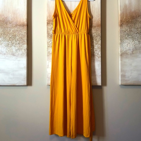 Yellow Sleeveless Jumper - Picture 4 of 4